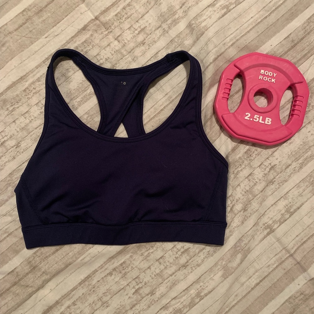 💪🏻 Reebok Navy Medium Sports Bra